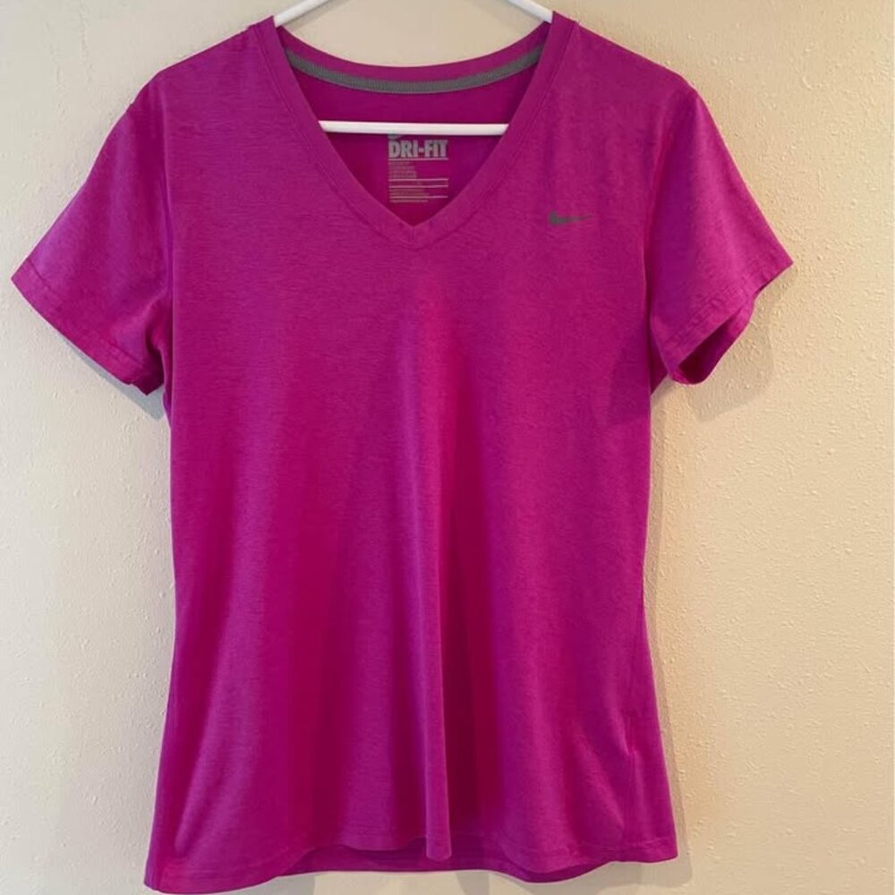 Nike Dri Fit Sz Large Raspberry Pink Regular Fit Women’s Shirt
